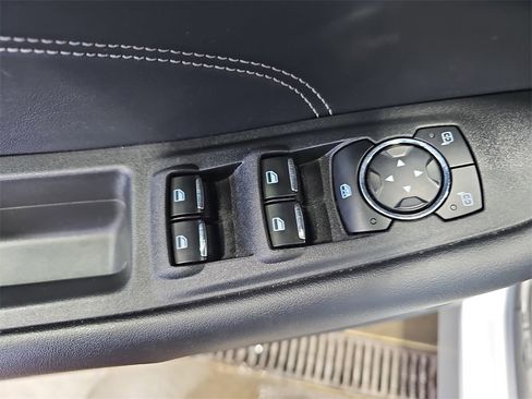 Used 2024 Ford Edge Titanium image 28