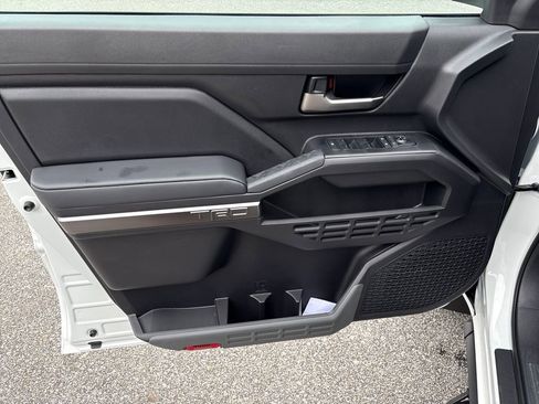 New 2025 Toyota Tacoma TRD Off-Road image 10