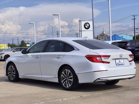 Used 2020 Honda Accord Touring image 6