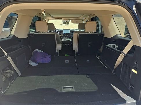 Used 2022 Ford Expedition Limited RWD image 7