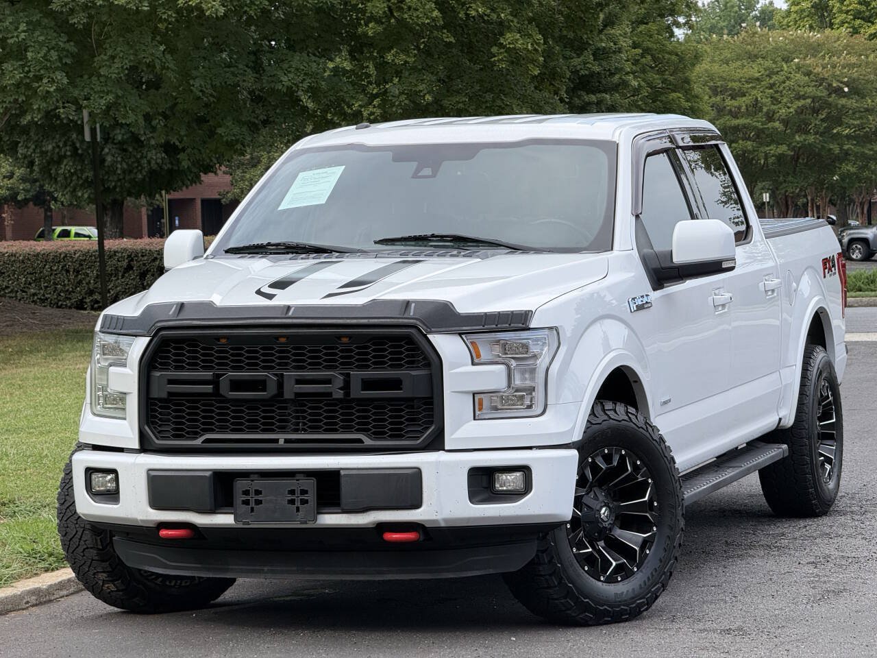 Used 2016 Ford F150 Lariat w/ Equipment Group 502A Luxury AWD/4WD image 1