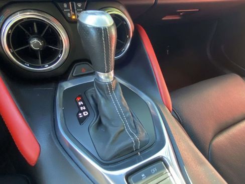 Used 2017 Chevrolet Camaro LT RWD image 27