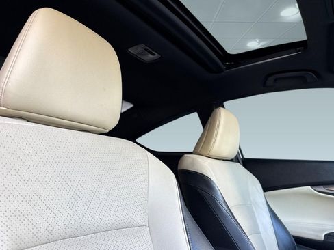 Used 2016 Honda Accord Touring image 23