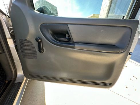 Used 2011 Ford Ranger XL image 18