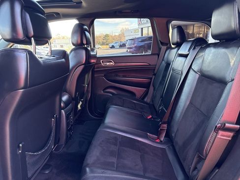 Used 2015 Jeep Grand Cherokee Altitude image 34