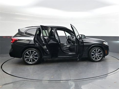 Used 2023 BMW X3 M40i w/ Premium Package image 33