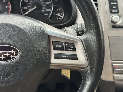 Used 2012 Subaru Outback 2.5i Limited w/ Moonroof Pkg AWD/4WD image 16
