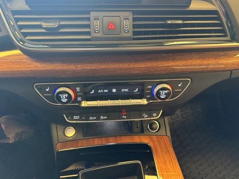 Certified 2022 Audi Q5 2.0T Premium w/ Convenience Package AWD/4WD image 18