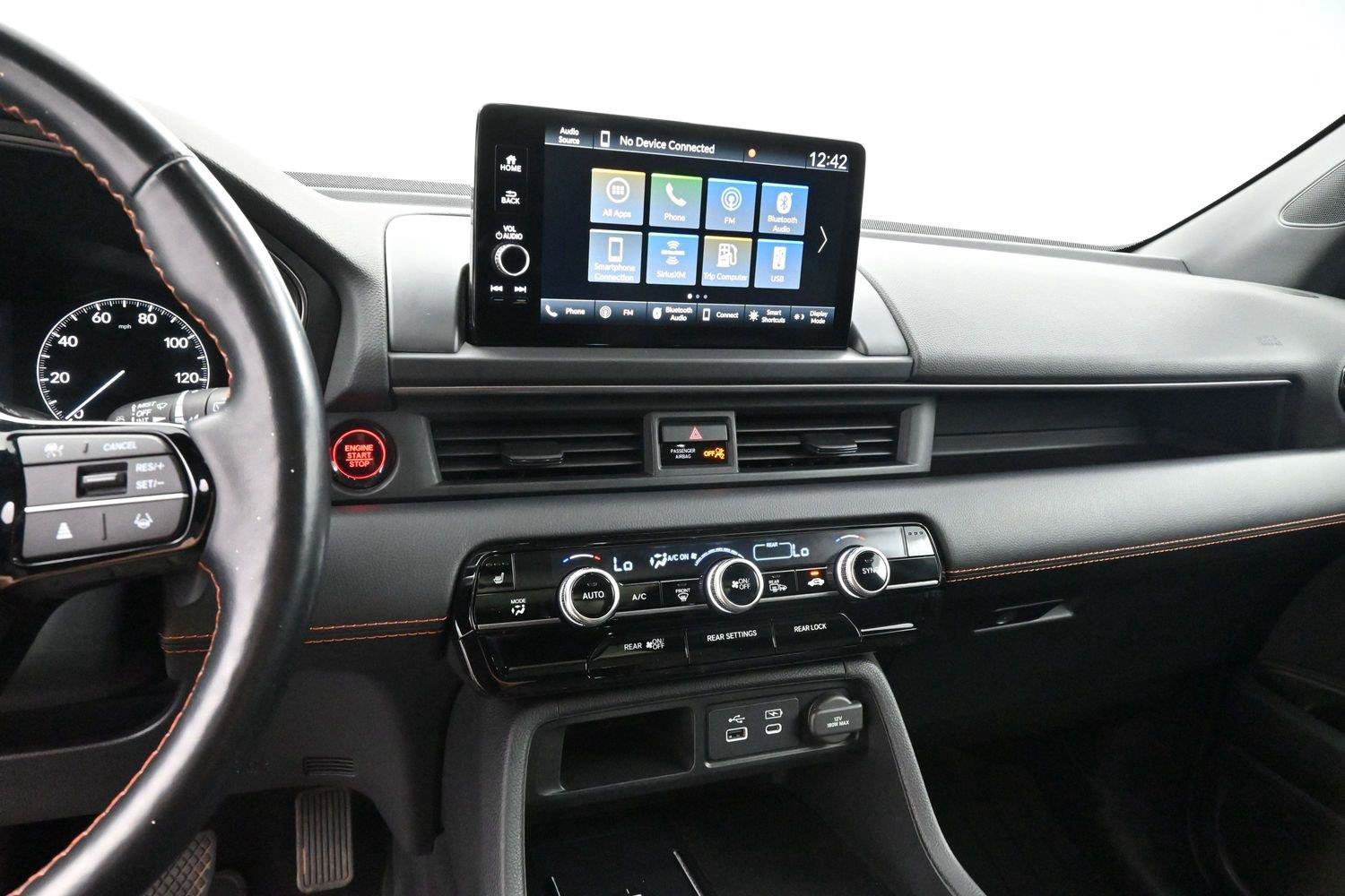 Used 2023 Honda Pilot TrailSport image 19