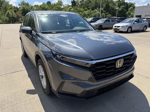 Used 2024 Honda CR-V LX image 2