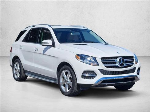 Used 2017 Mercedes-Benz GLE 350 image 3