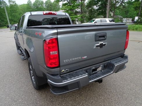 Used 2019 Chevrolet Colorado 4x4 Crew Cab w/ WT Convenience Package image 6