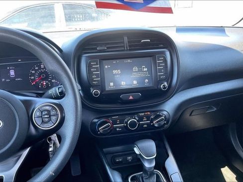 Used 2021 Kia Soul S FWD image 5