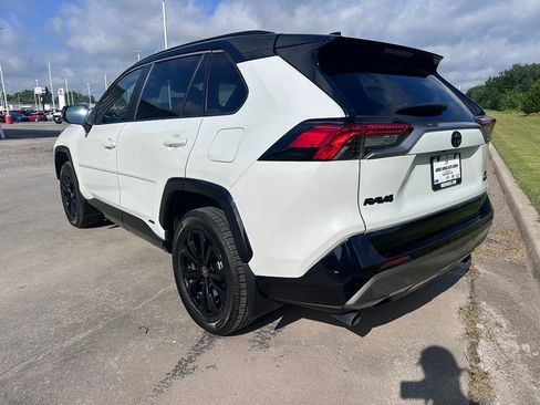 Used 2024 Toyota RAV4 XSE AWD/4WD image 7