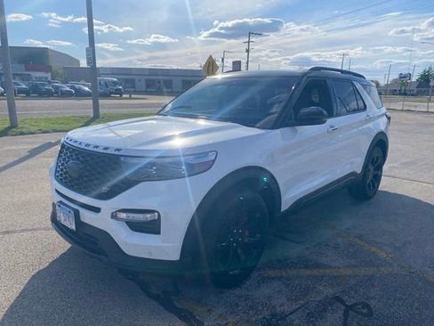 Used 2023 Ford Explorer ST w/ Equipment Group 401A AWD/4WD image 2