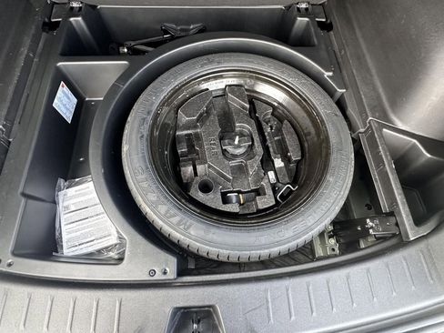 Used 2025 Chevrolet Blazer LT image 37