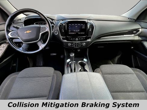 Used 2020 Chevrolet Traverse LT FWD image 7