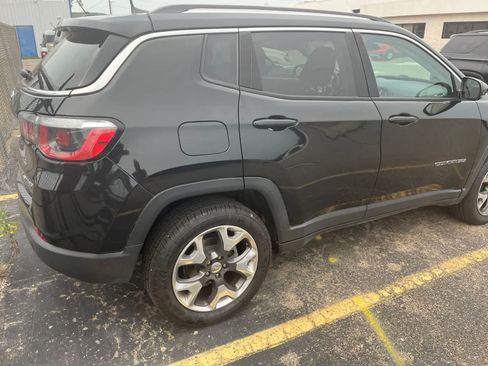 Used 2019 Jeep Compass Limited AWD/4WD image 16