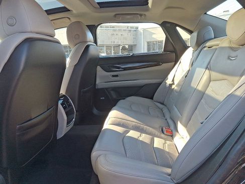 Used 2018 Cadillac CT6 Luxury image 10