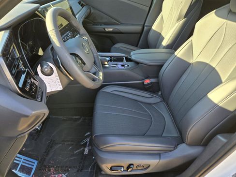 New 2026 Lexus TX 500h AWD image 6