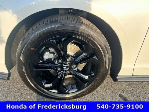 Certified 2025 Honda Accord SE image 36