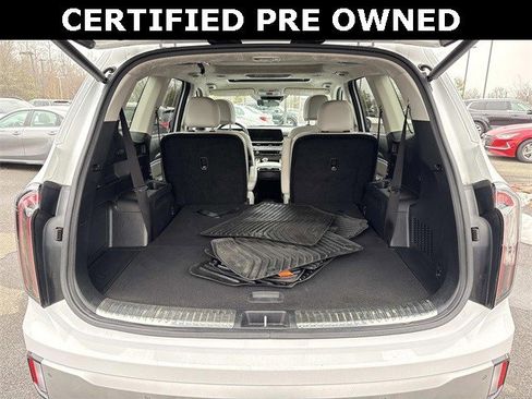 Used 2024 Kia Telluride SX Prestige image 12