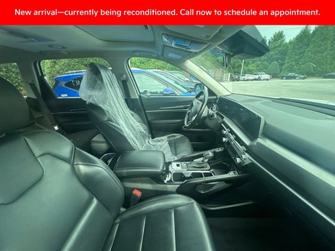 Certified 2025 Kia Telluride S AWD/4WD image 4