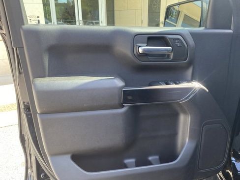 Used 2023 Chevrolet Silverado 1500 Custom Trail Boss w/ Midnight Edition image 12