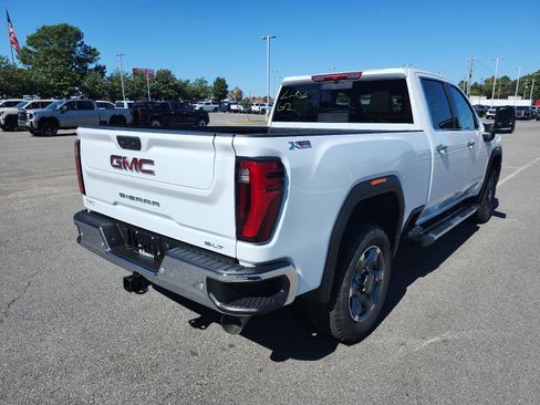 New 2026 GMC Sierra 2500 SLT w/ SLT Premium Package image 3