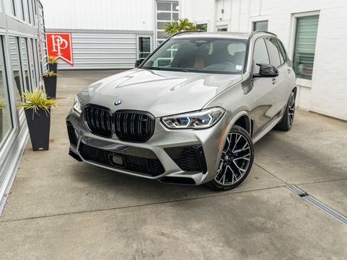 Used 2021 BMW X5 M w/ Competition Package AWD/4WD image 3