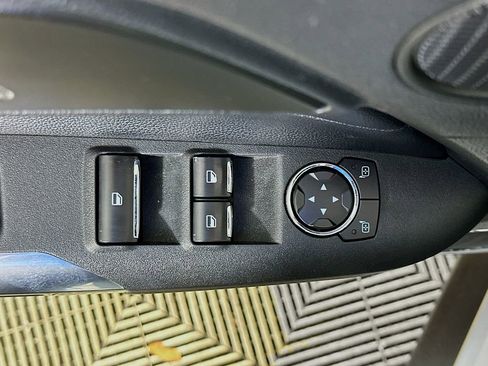 Used 2020 Ford Mustang Premium image 20