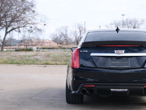 Used 2018 Cadillac CTS V w/ Carbon Fiber Package image 12