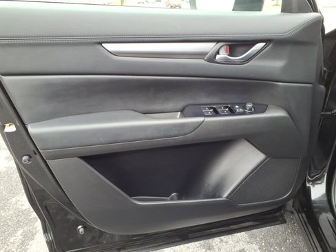 Used 2020 MAZDA CX-5 Touring image 8