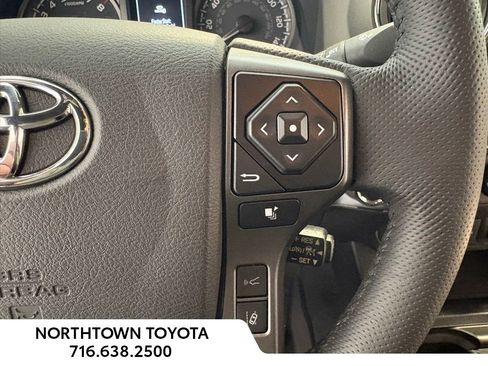Used 2023 Toyota Tacoma TRD Sport w/ Advanced Technology Package image 31