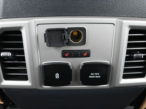 Used 2022 Ford F250 Lariat w/ Chrome Package image 15