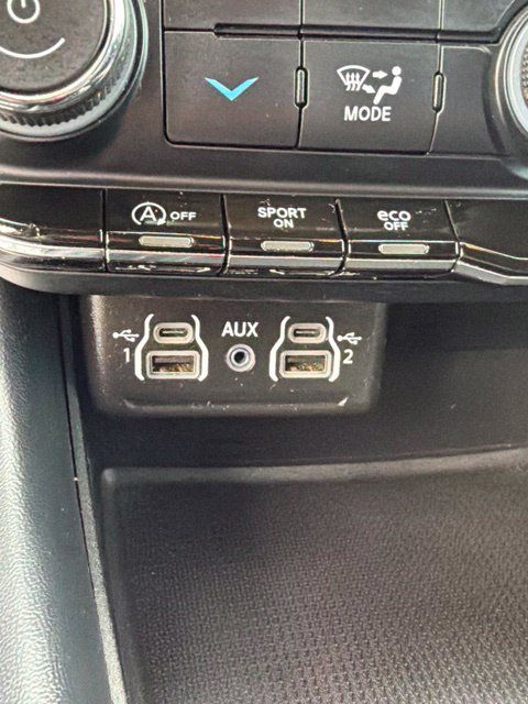 Used 2024 Dodge Durango GT AWD/4WD image 25
