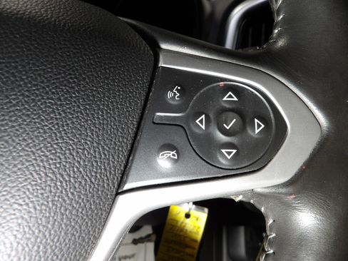 Used 2021 Chevrolet Colorado LT w/ Fleet Safety Package RWD image 16