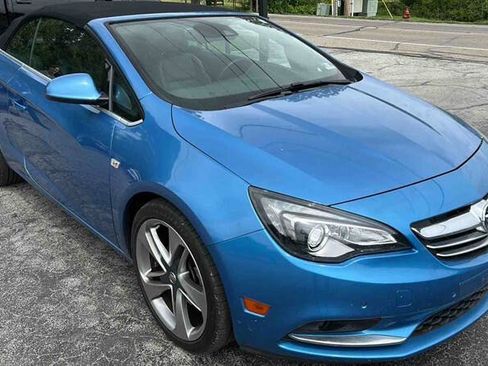 Used 2017 Buick Cascada Sport Touring FWD image 4