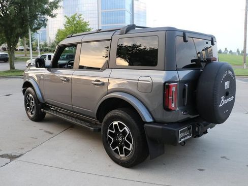 Used 2023 Ford Bronco Outer Banks AWD/4WD image 5