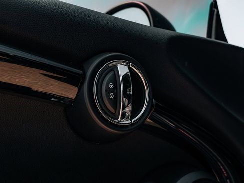 Used 2019 MINI Cooper John Cooper Works FWD image 19
