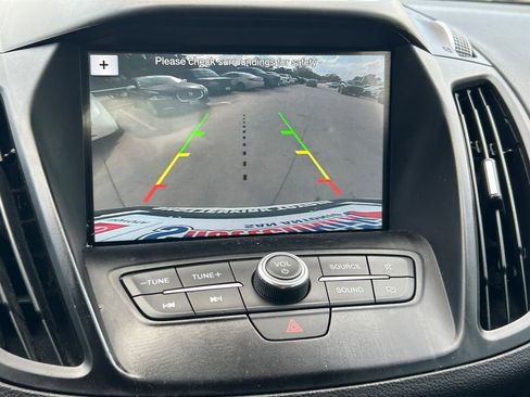 Used 2019 Ford Escape SE image 29