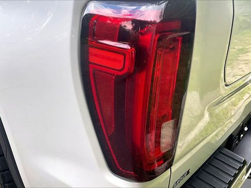 Used 2019 GMC Sierra 1500 Denali w/ Denali Ultimate Package AWD/4WD image 27