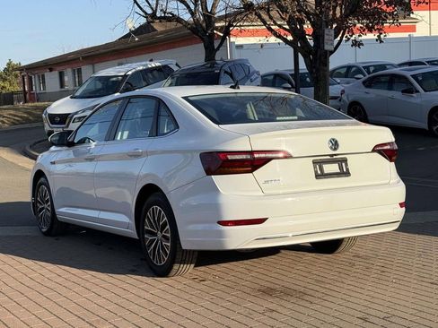 Used 2019 Volkswagen Jetta SEL image 4