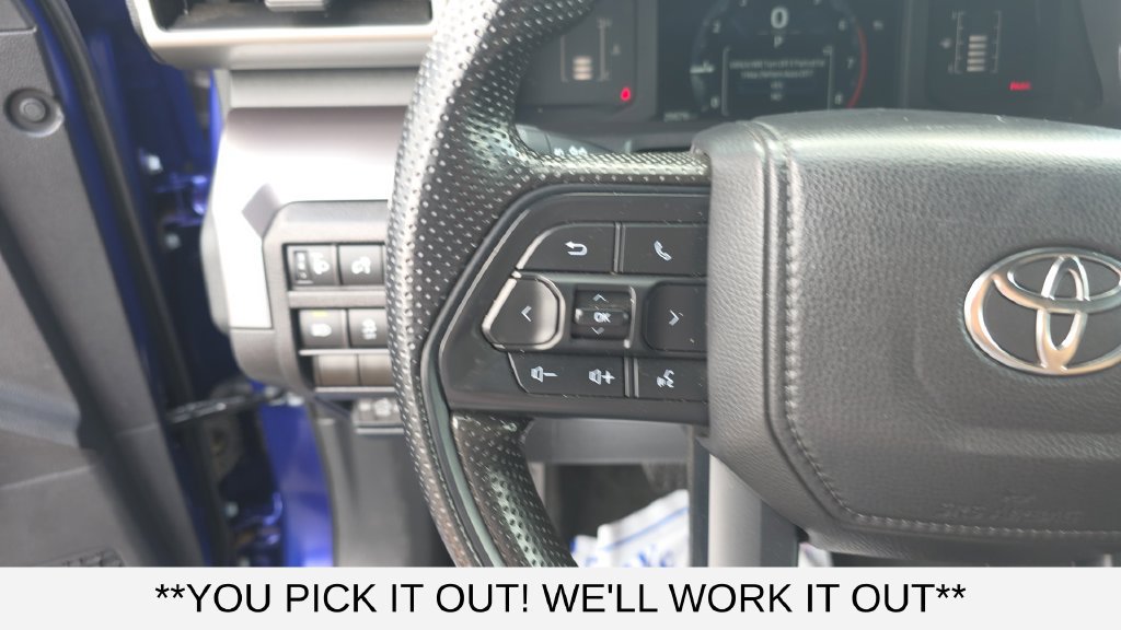Used 2025 Toyota Tacoma SR5 AWD/4WD image 15