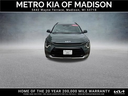 Used 2023 Kia Niro EX Touring FWD image 3