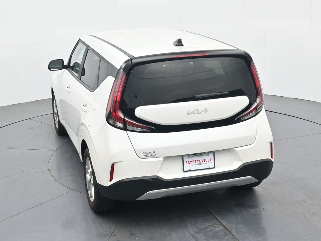 Used 2023 Kia Soul LX w/ Option Group 015 FWD image 23