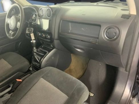Used 2017 Jeep Patriot Sport w/ Power Value Group FWD image 14