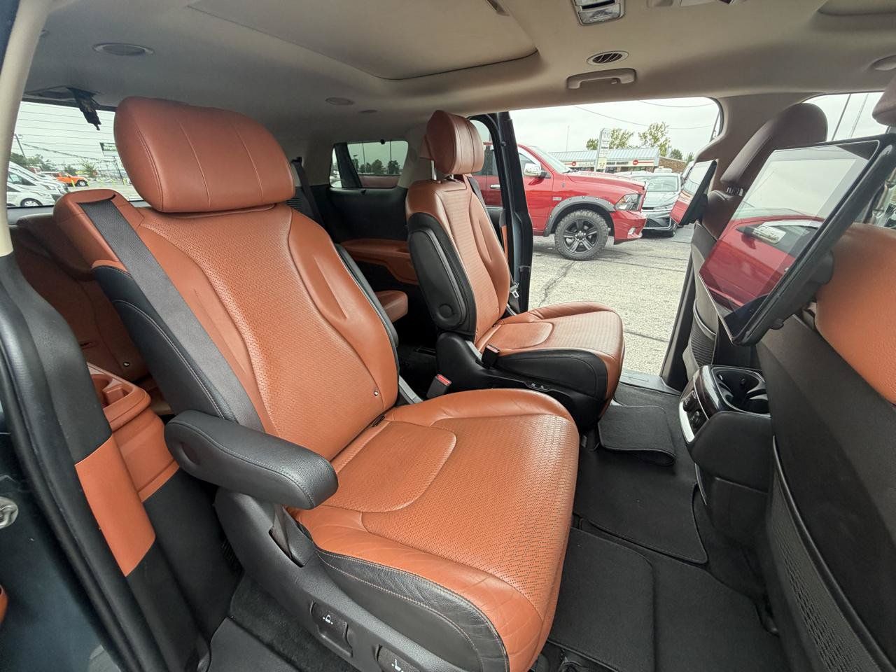 Used 2022 Kia Carnival SX Prestige FWD image 14