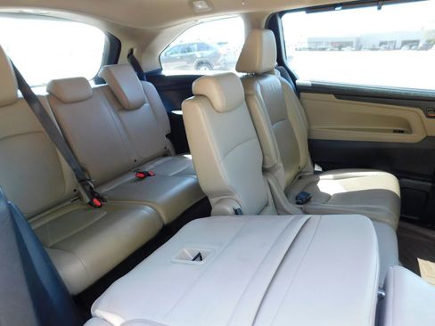 Used 2023 Honda Odyssey Touring image 5