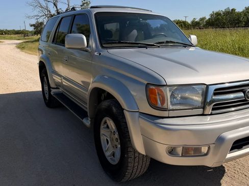 Used 1999 Toyota 4Runner Limited RWD image 5